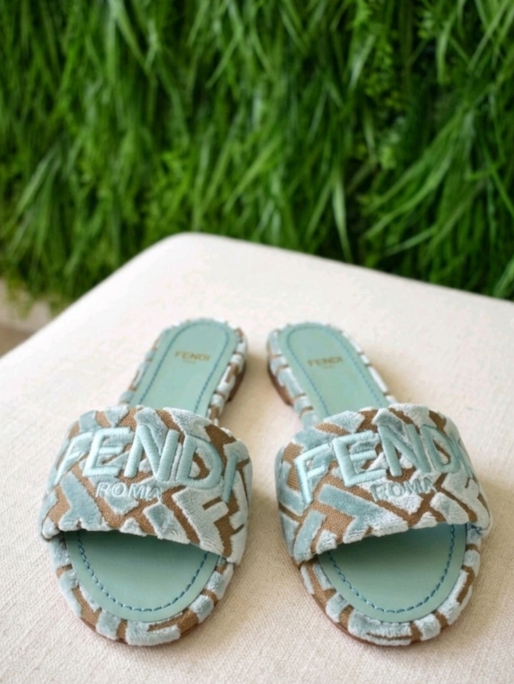 🌟Fendi Mint Blue and Tan Slides
